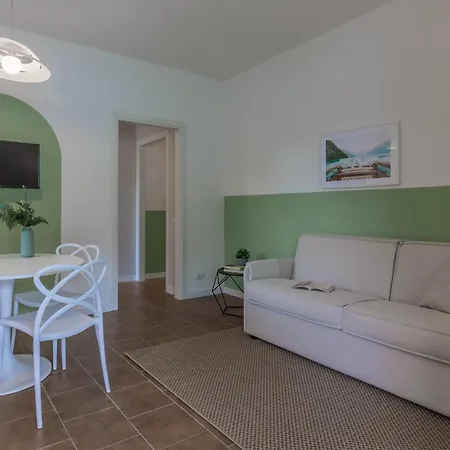 Guesthost - Beautiful View 3&4 Apartment *